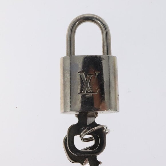 LOUIS VUITTON Padlock metal Silver LV Auth 119484 - Picture 4 of 7